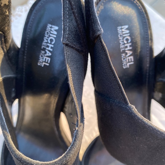 Michael Michael Kors women’s faux suede high heel slip on shoes, blk Size 7.5 - Picture 4 of 12